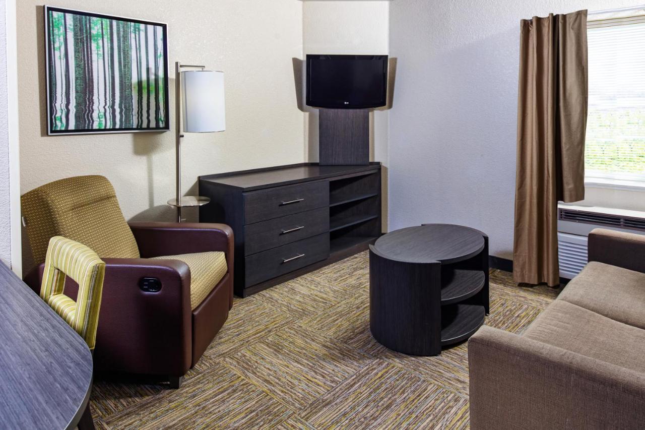 Candlewood Suites Appleton By Ihg Exterior photo